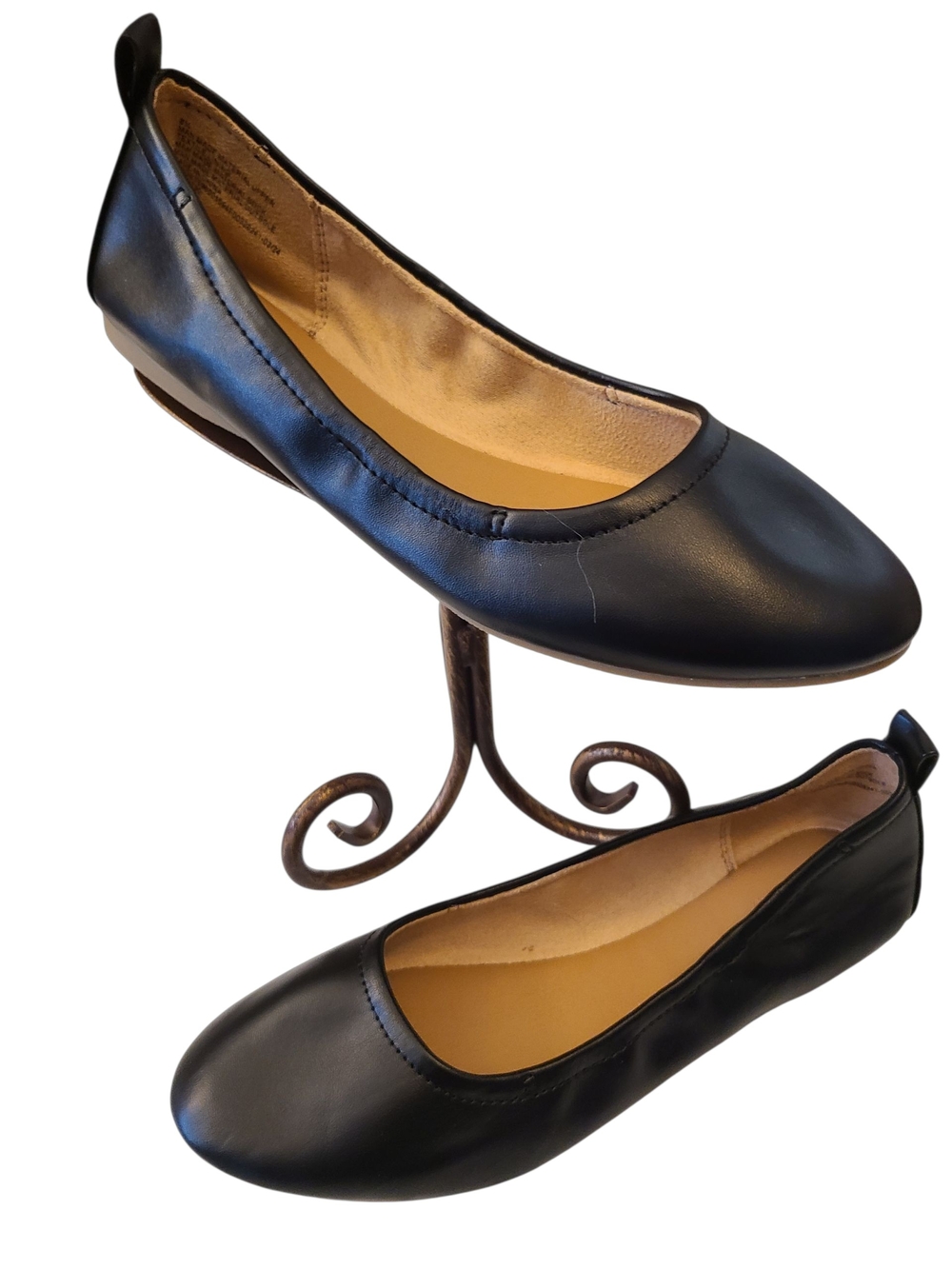 Flats Ballet Style Soft Flexible Slight Gathers For Extra Comfort Size 8.5 NEW